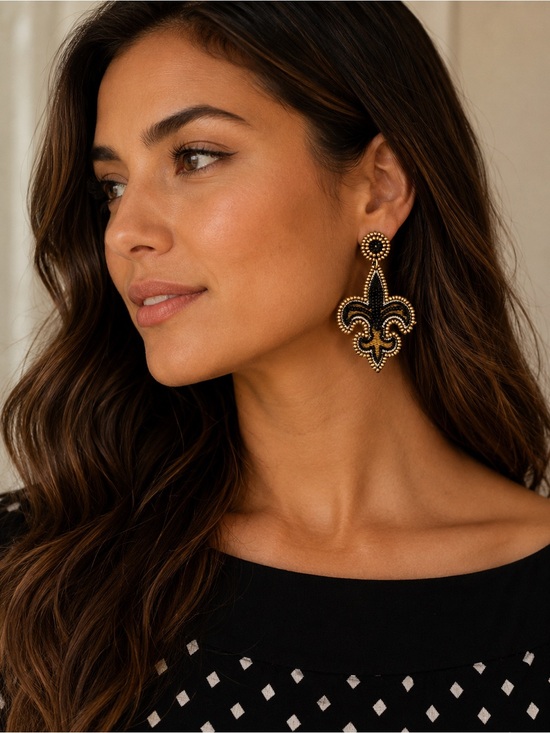 nOir Jewelry Jewelry - nOir Jewelry Gold and Black Beaded Earrings